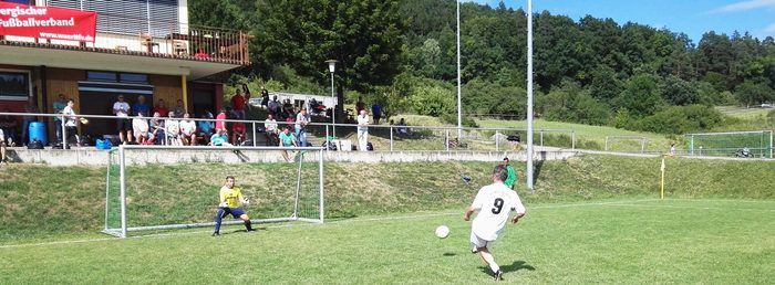 20170716 WFV-Cup Ü50 - Neunmeter-Schießen.jpg